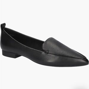 Bella Vita Alessi Pointed Toe Loafer, Black Leather, Size 8, Narrow